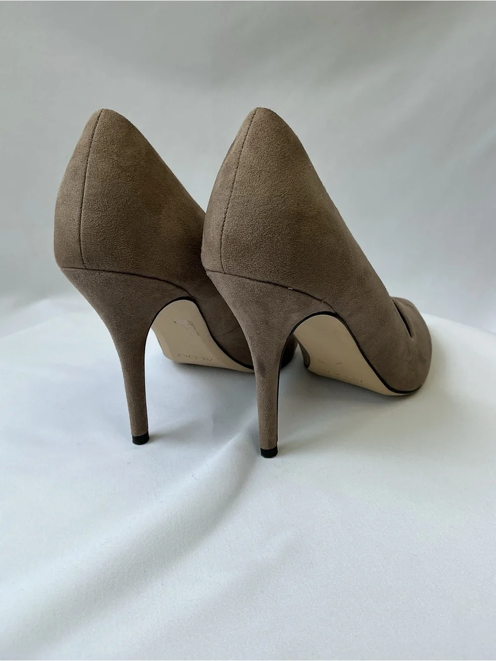 ALDO | Genuine Leather Suede Pointed Toe Stiletto Pumps Taupe Greige Heels 8.5